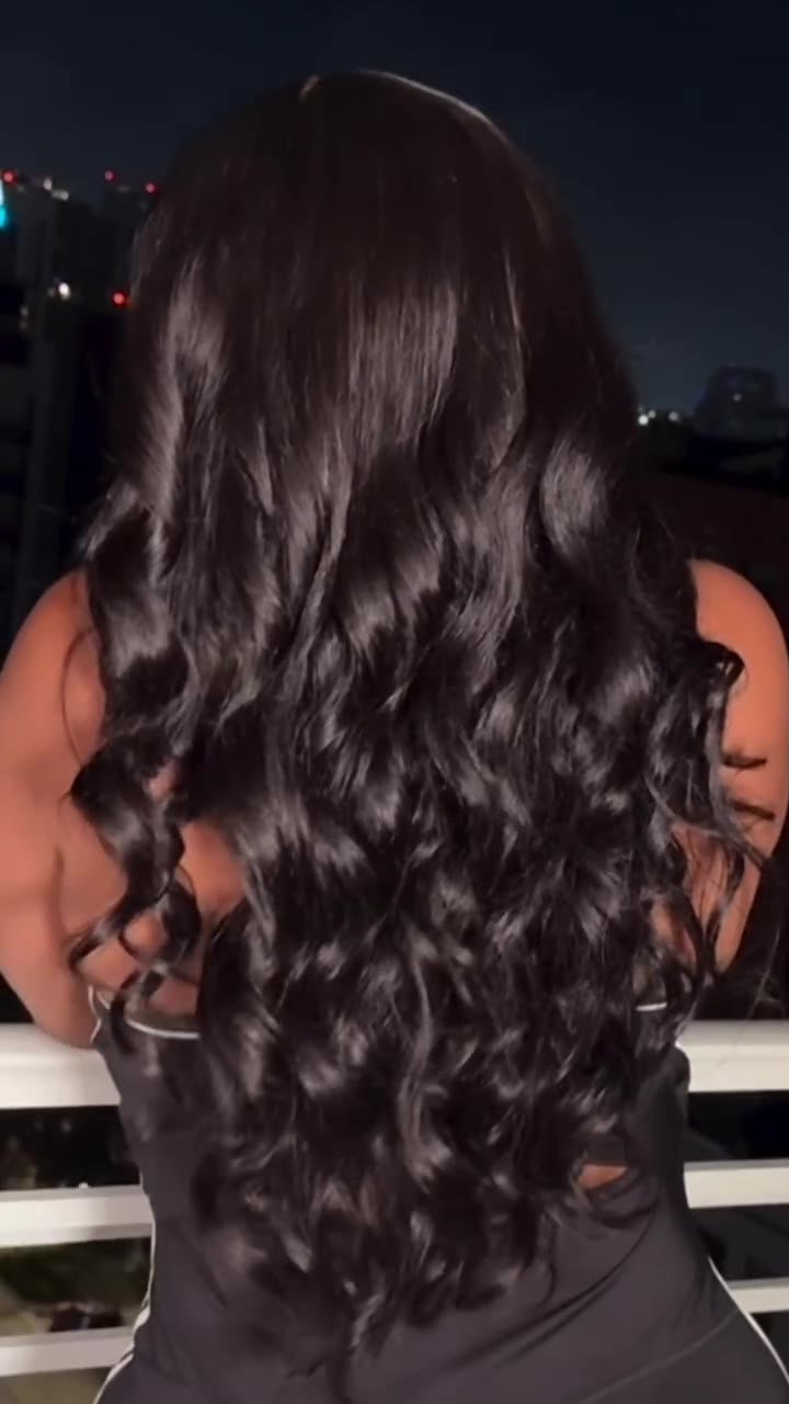 Body wave hair, back view